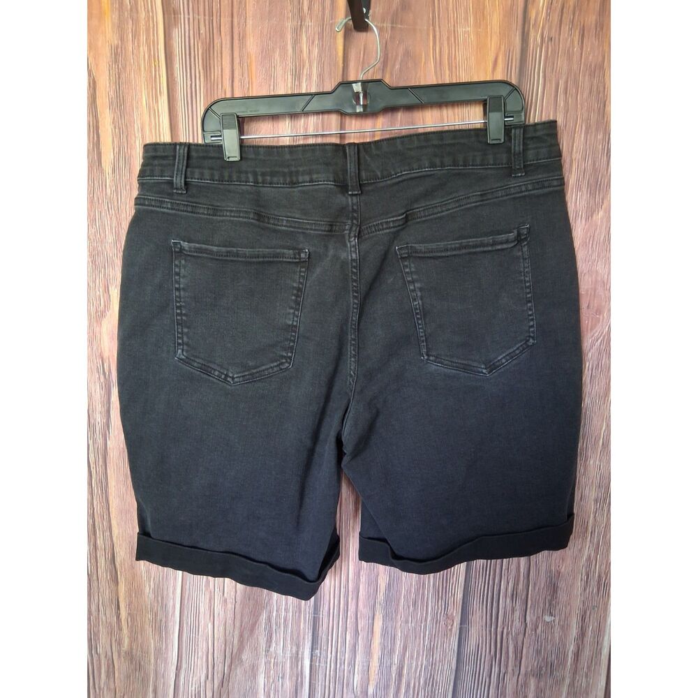 Time and tru black denim bermuda shorts size 18